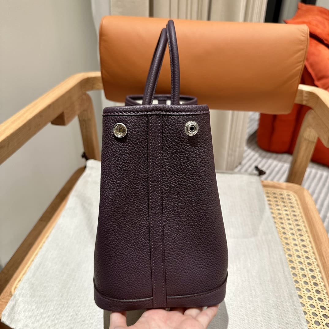 HERMÈS  Garden Party TPM 30 Cassis Negonda Leather Tote Bag