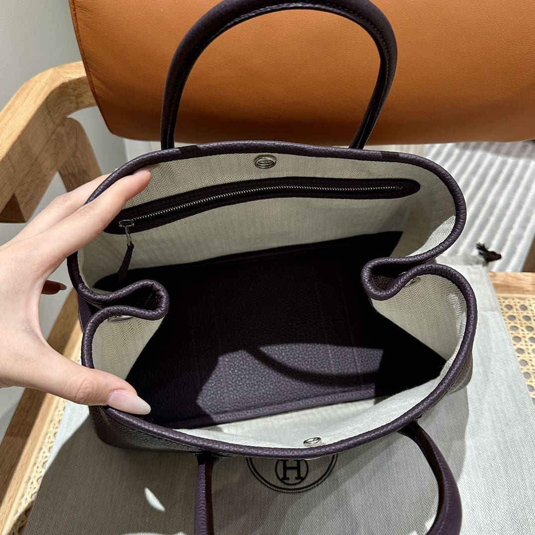 HERMÈS  Garden Party TPM 30 Cassis Negonda Leather Tote Bag