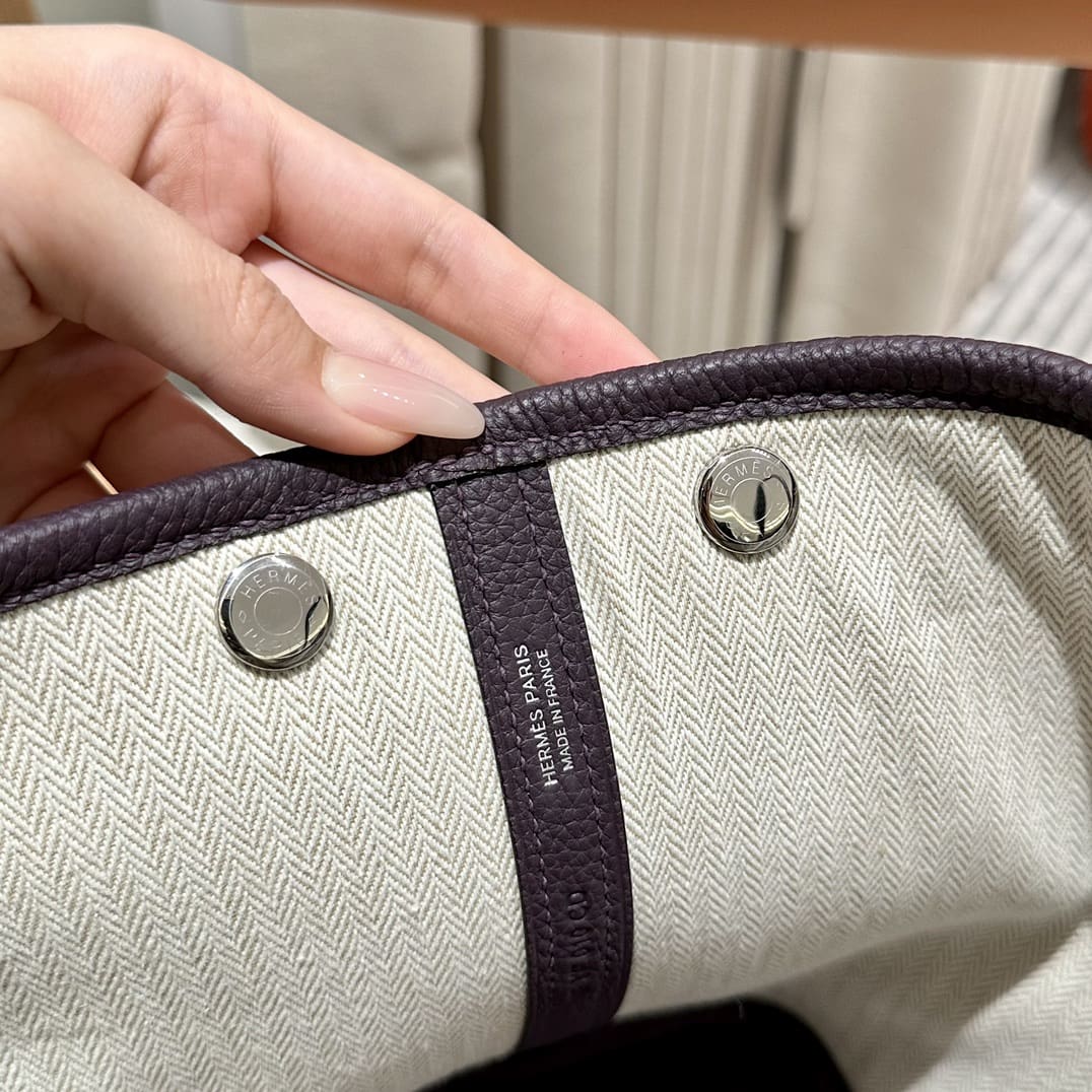 HERMÈS  Garden Party TPM 30 Cassis Negonda Leather Tote Bag