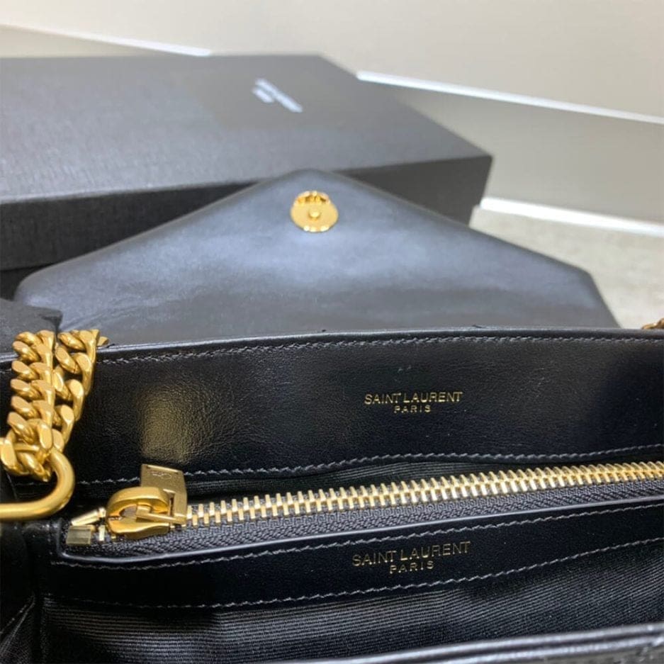SAINT LAURENT LOULOU SMALL CHAIN BAG