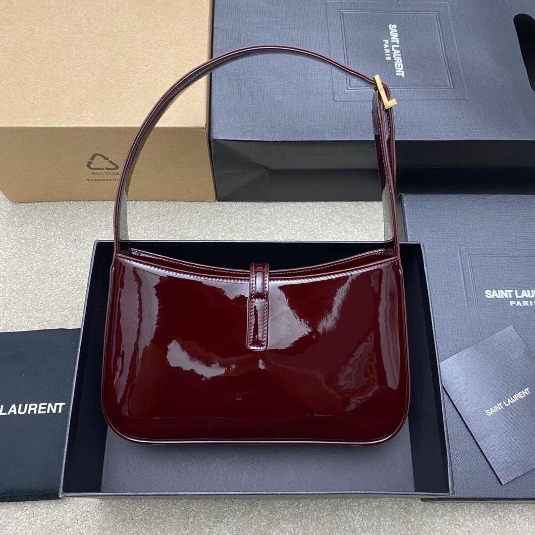 Saint Laurent Le 5 À 7 hobo bag
