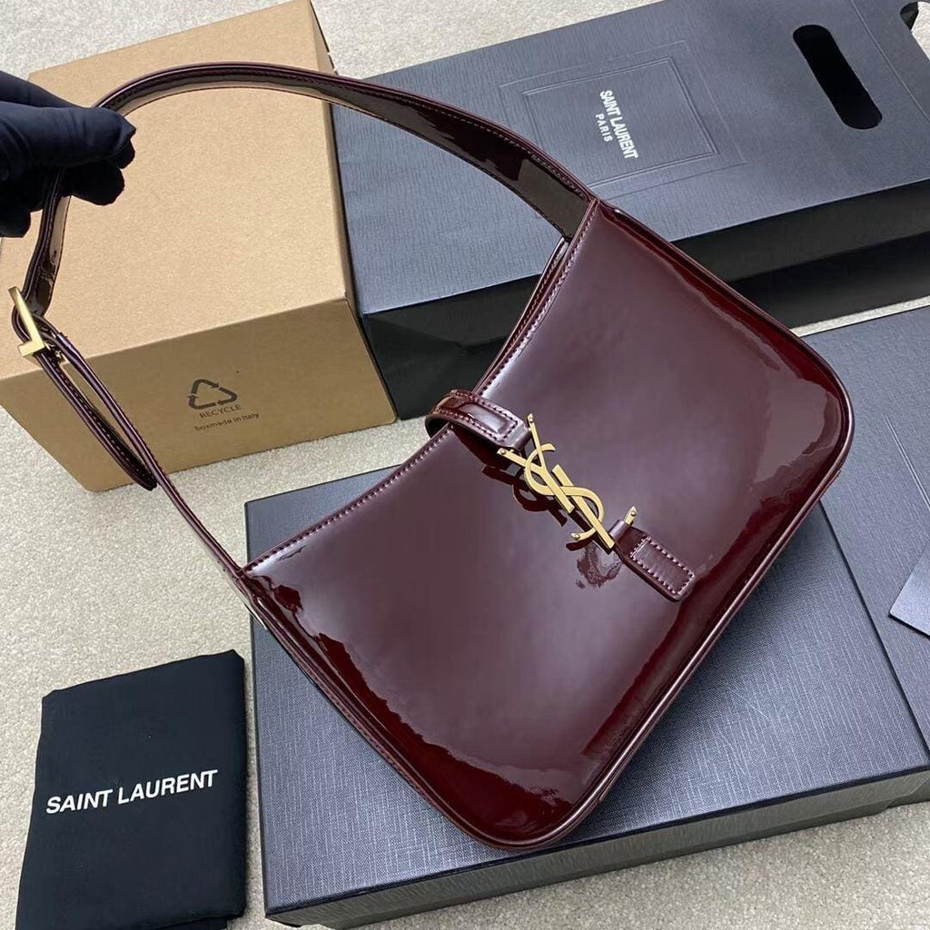 Saint Laurent Le 5 À 7 hobo bag