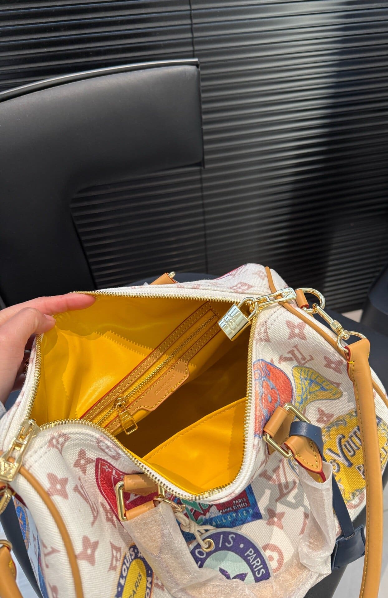 Louis Vuitton M14587 Speedy Soft 30