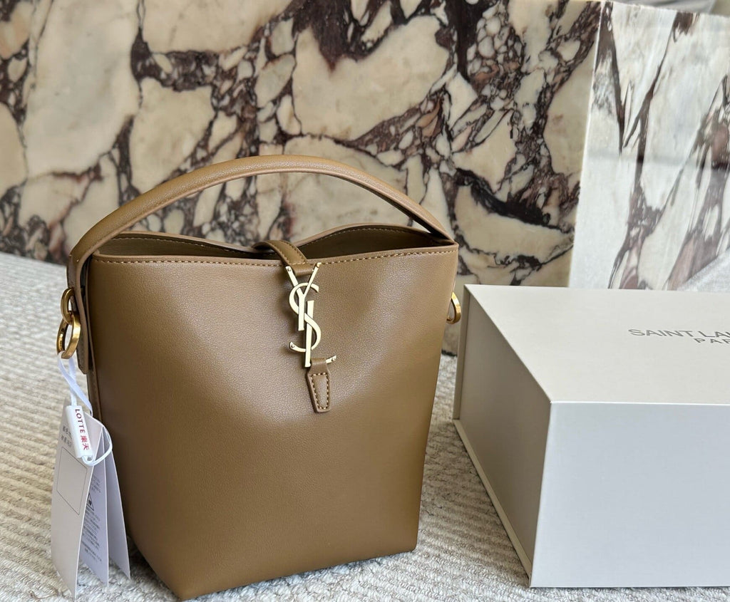 SAINT LAURENT LE 37 IN SHINY LEATHER
