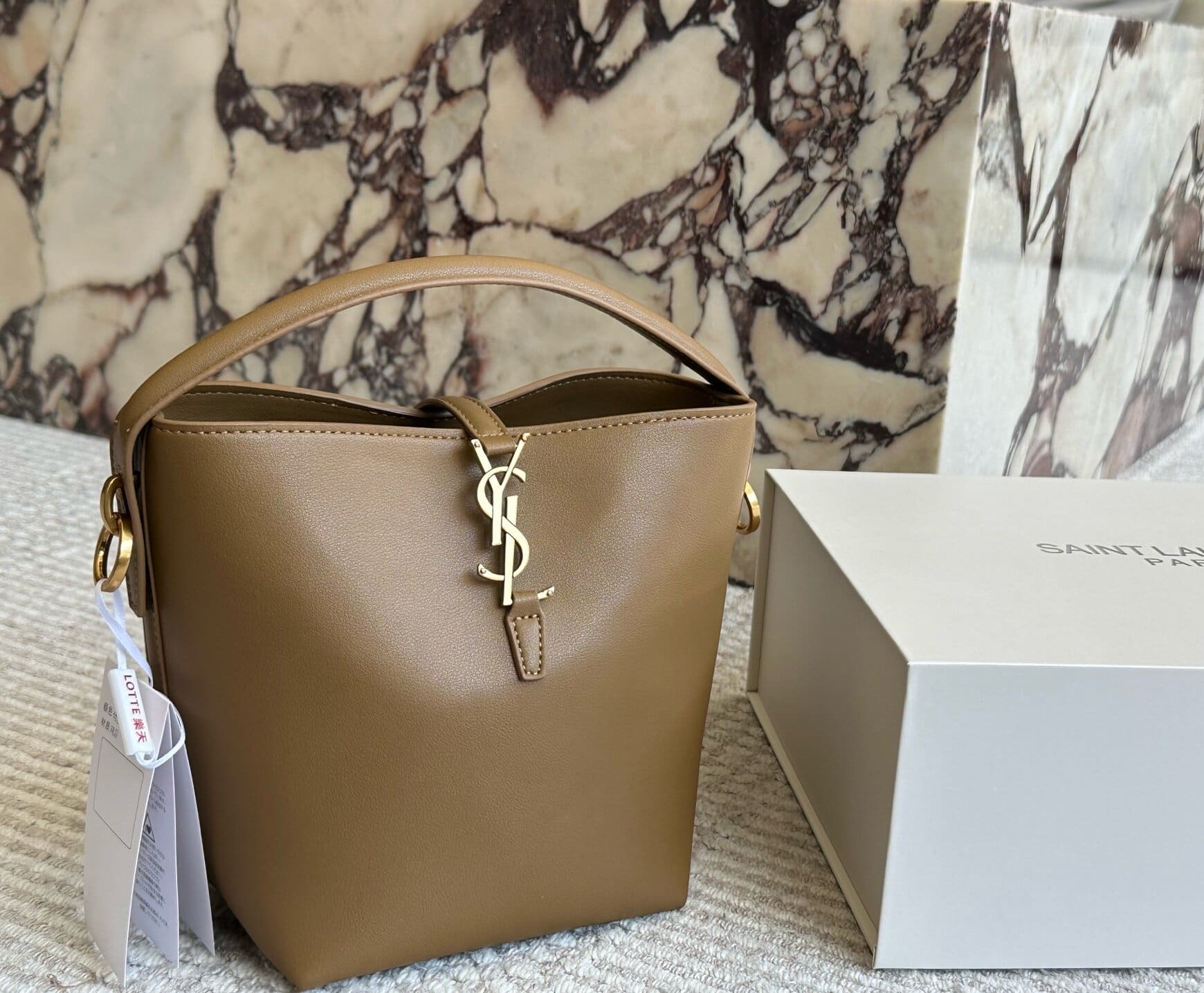 SAINT LAURENT LE 37 IN SHINY LEATHER