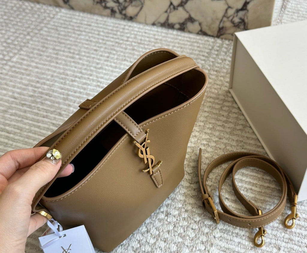 SAINT LAURENT LE 37 IN SHINY LEATHER