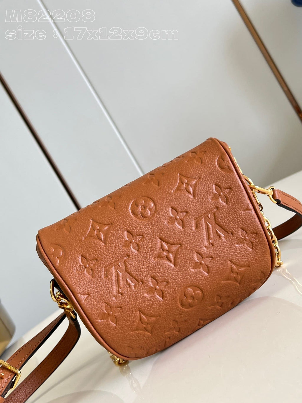 Louis Vuitton M12753 Mini Bumbag