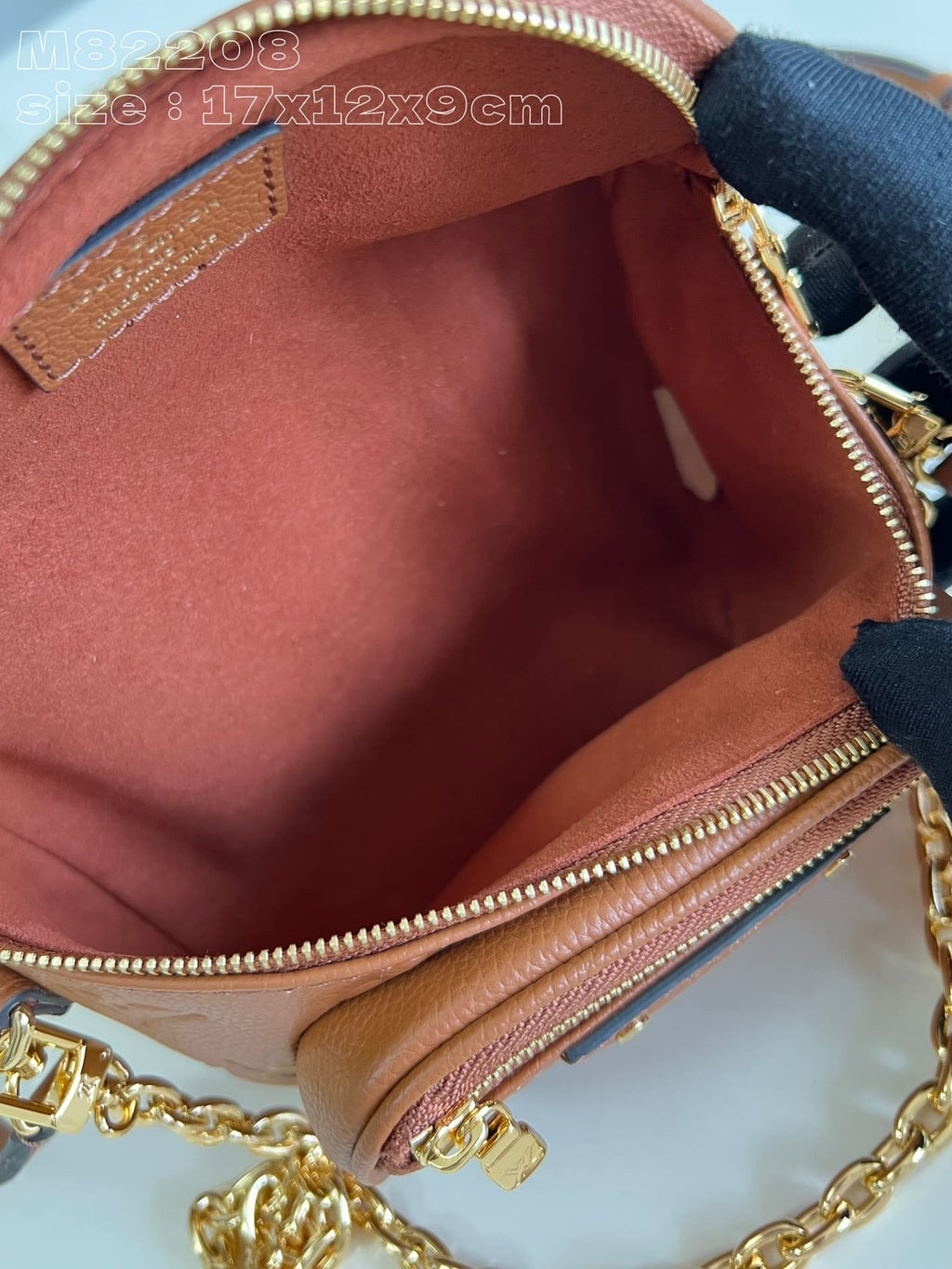 Louis Vuitton M12753 Mini Bumbag