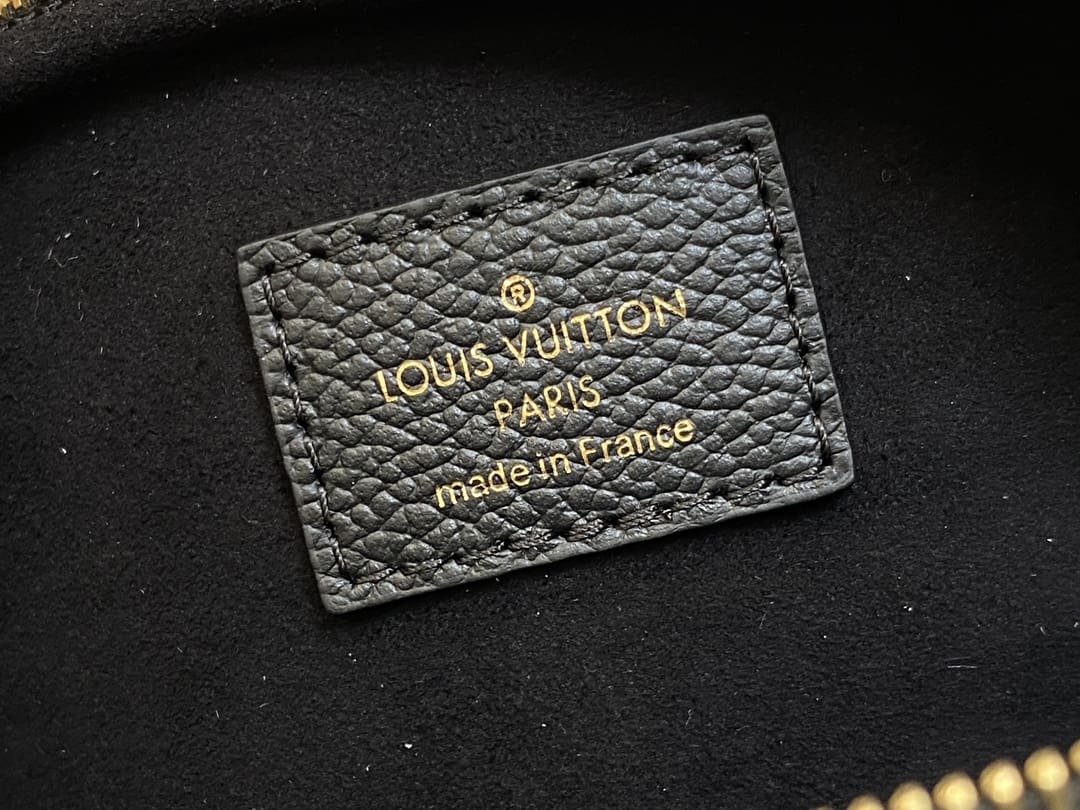 Louis Vuitton M46917 Mini Bumbag