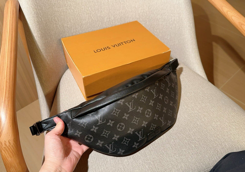 Louis Vuitton M44336 Discovery Bumbag