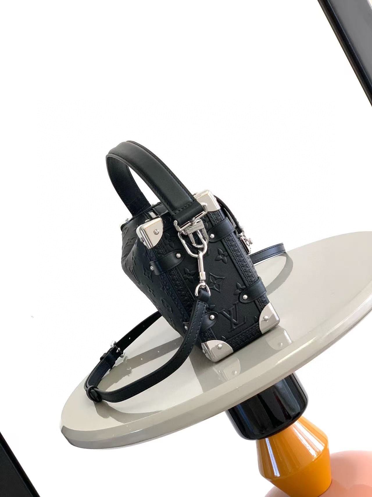 Louis vuitton M14572Side Trunk MM