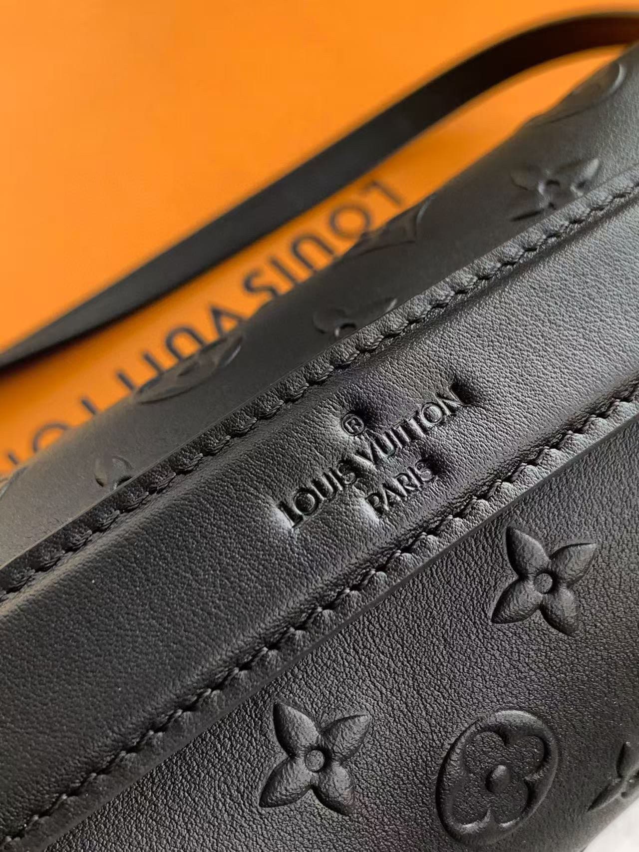 Louis vuitton M14572Side Trunk MM