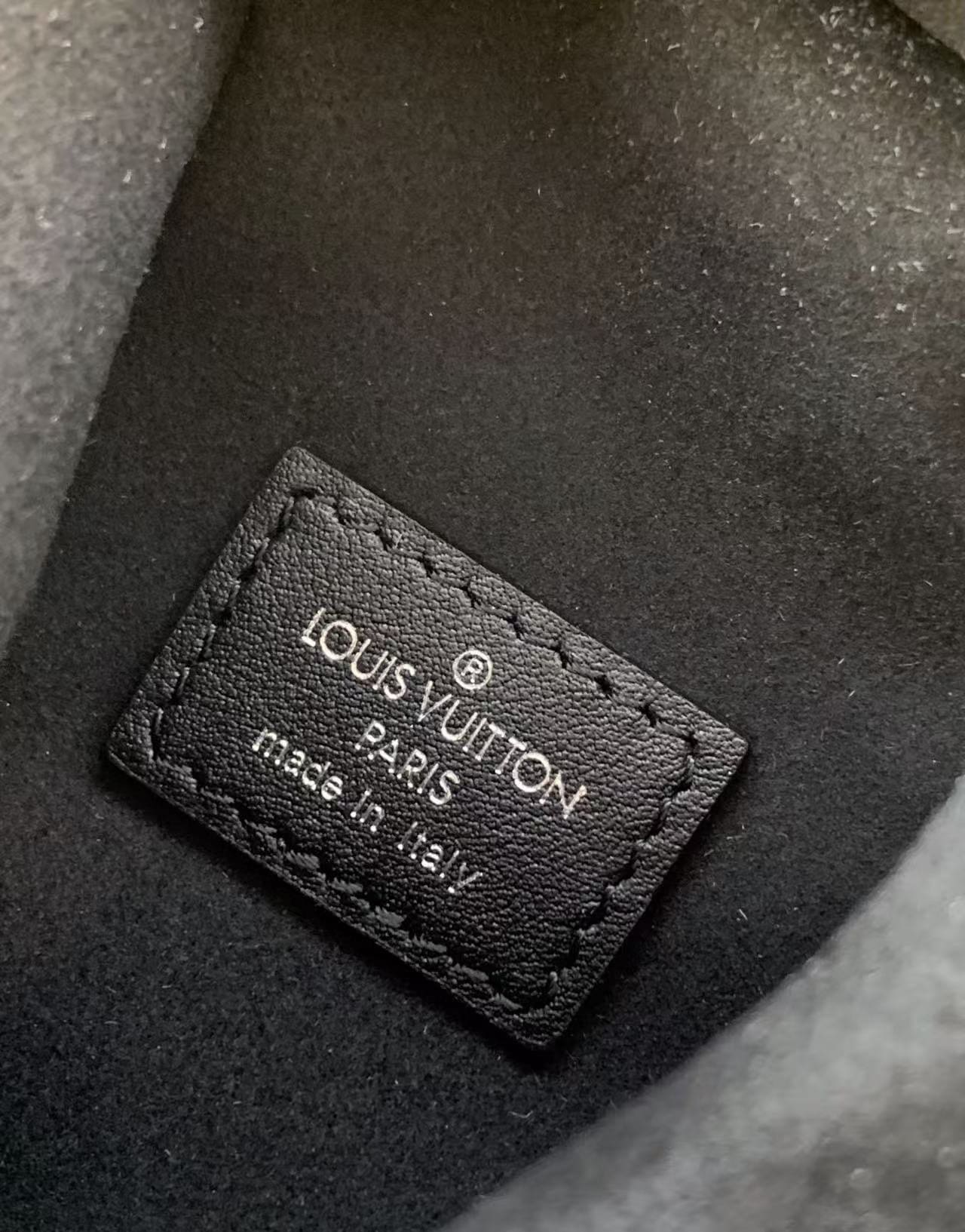 Louis vuitton M14572Side Trunk MM