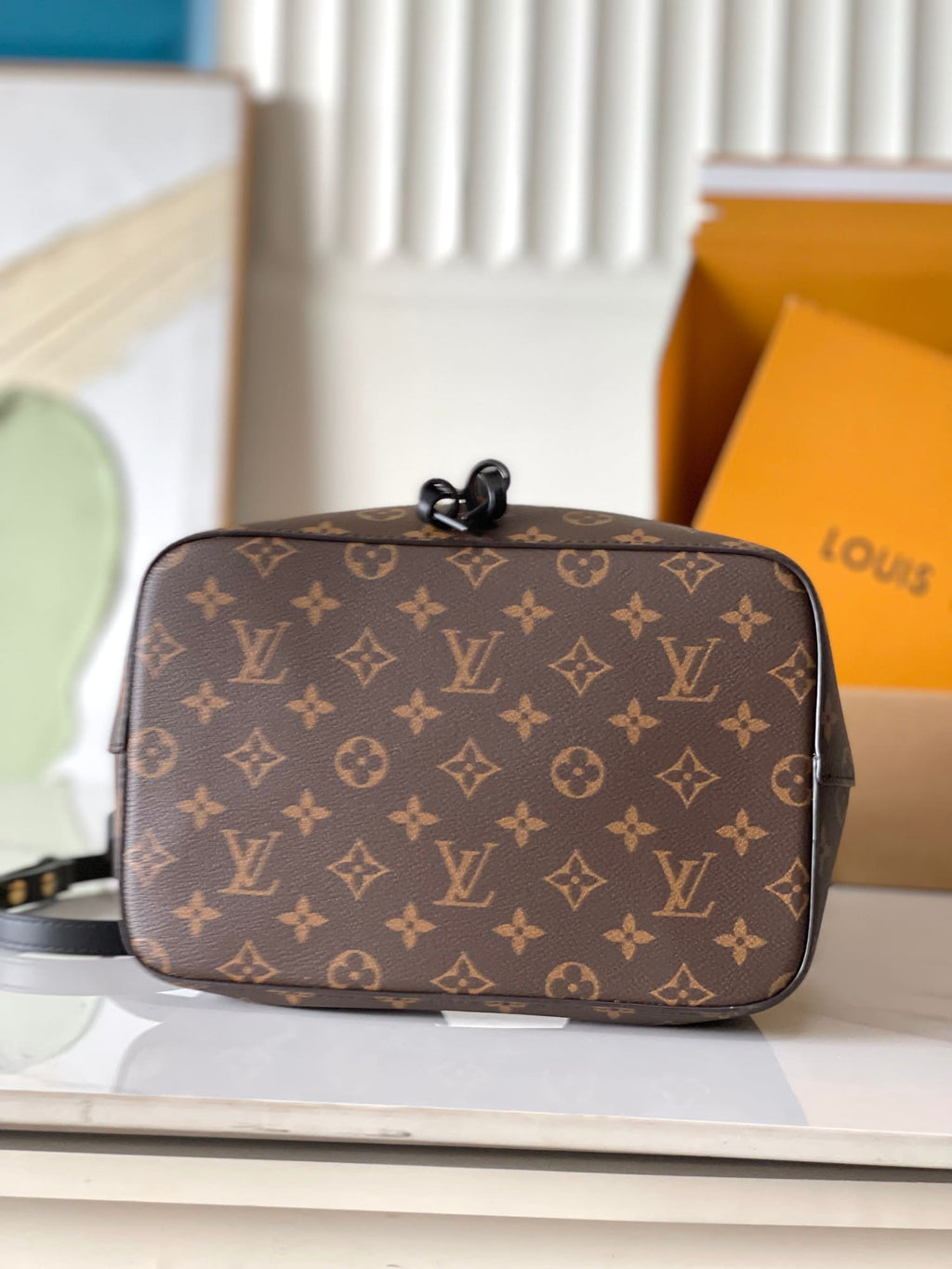 LOUIS VUITTON M44020 NéoNoé MM