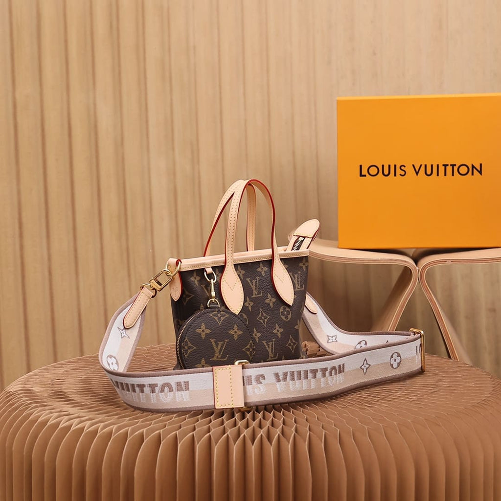Louis Vuitton M46705 Neverfull BB