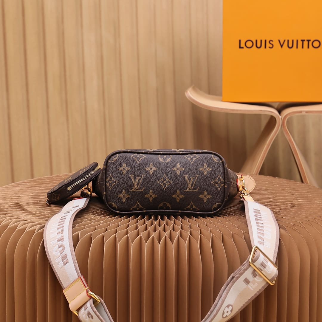 Louis Vuitton M46705 Neverfull BB