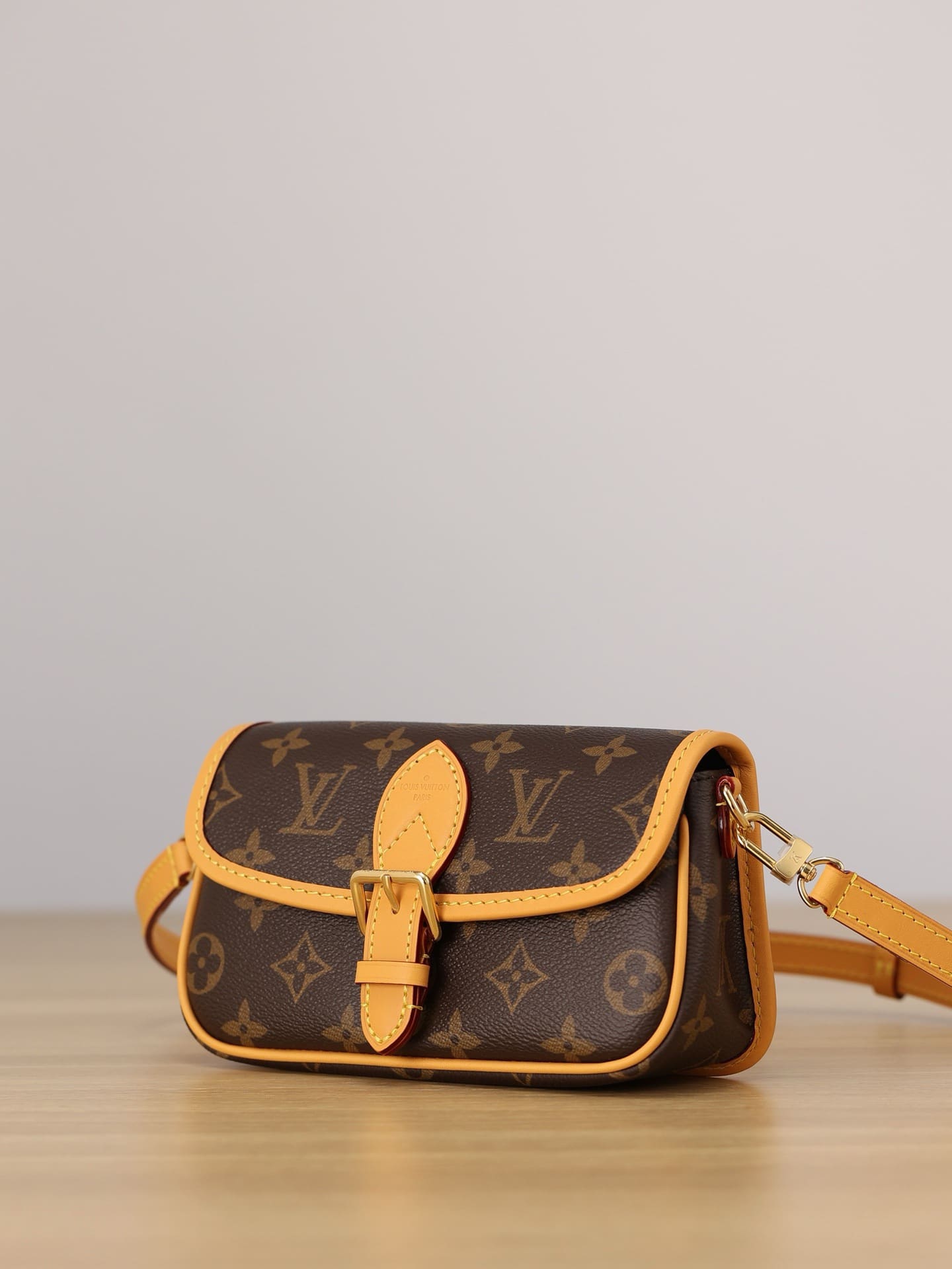 Louis Vuitton M83298 Nano Diane