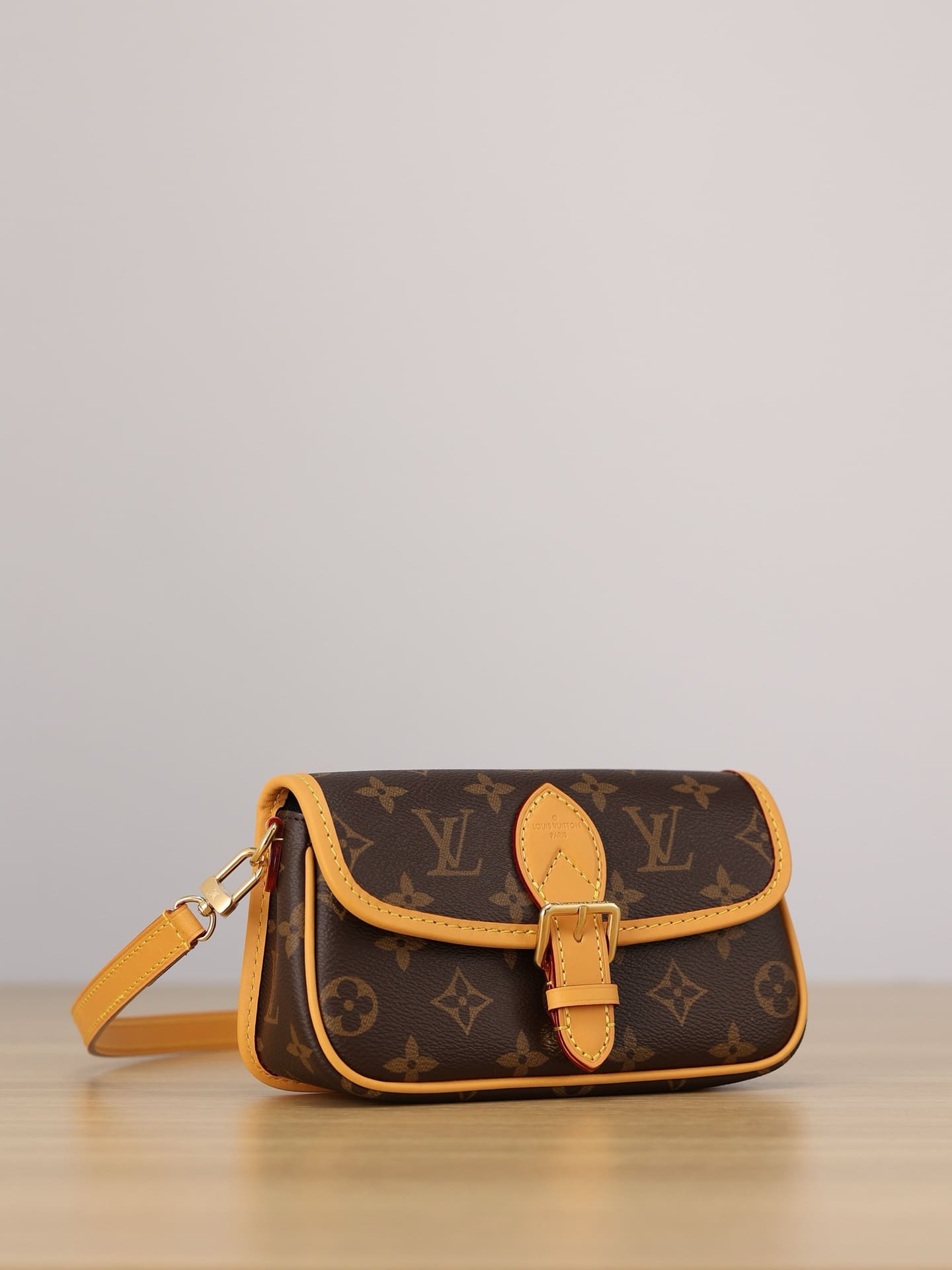 Louis Vuitton M83298 Nano Diane