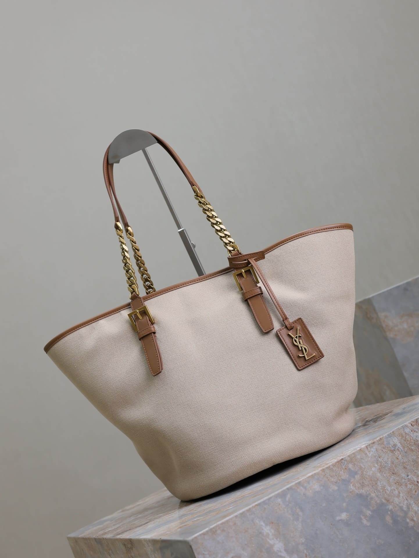 Saint Laurent Cassandre-tag