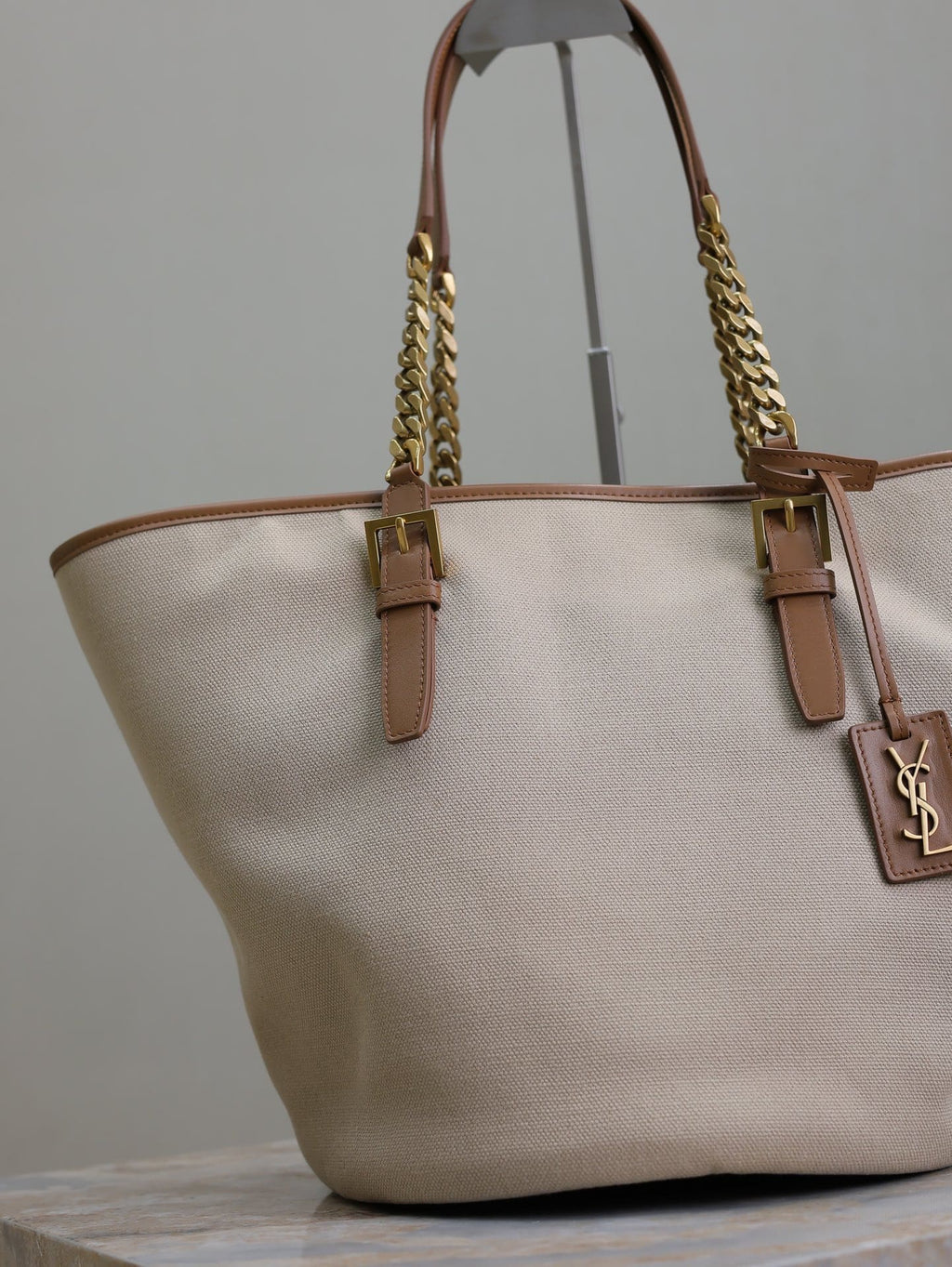Saint Laurent Cassandre-tag