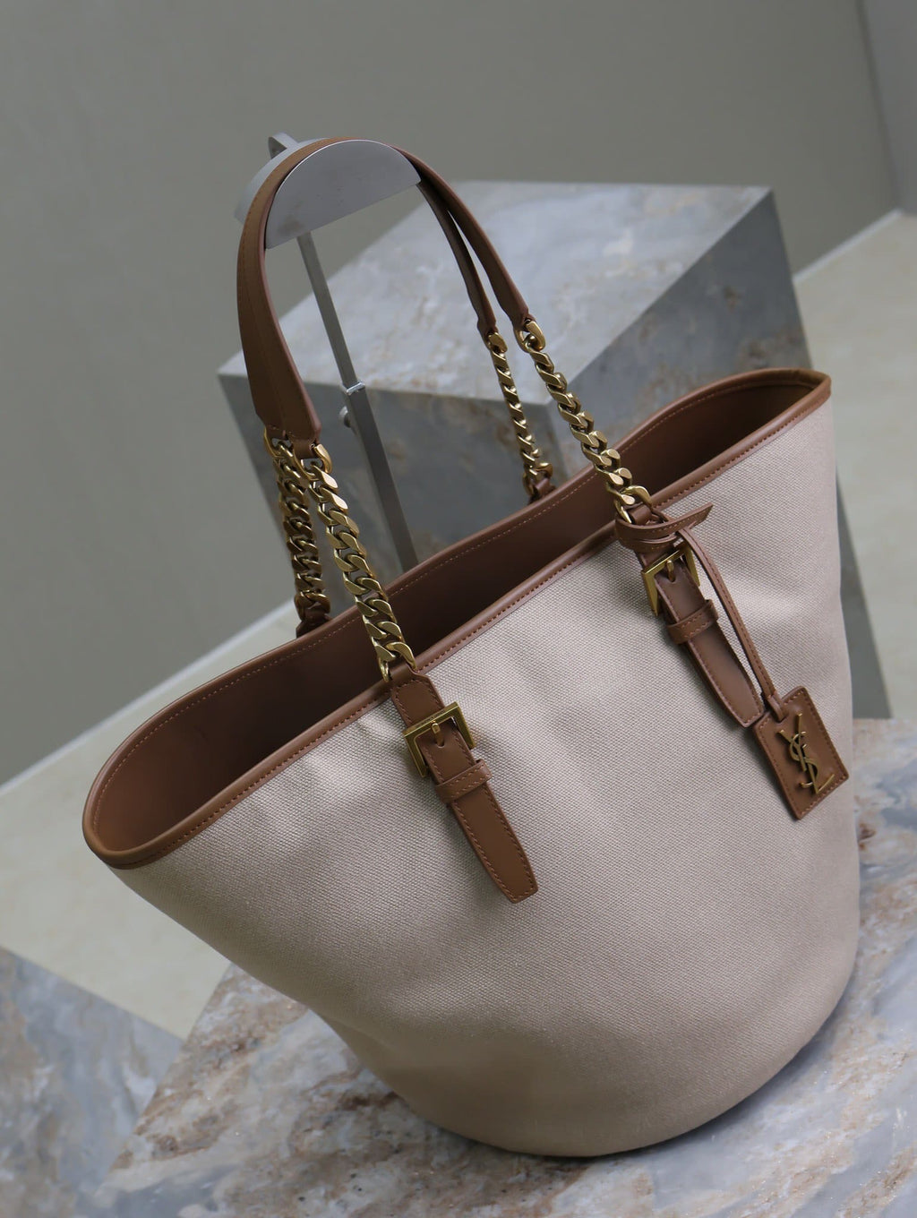 Saint Laurent Cassandre-tag