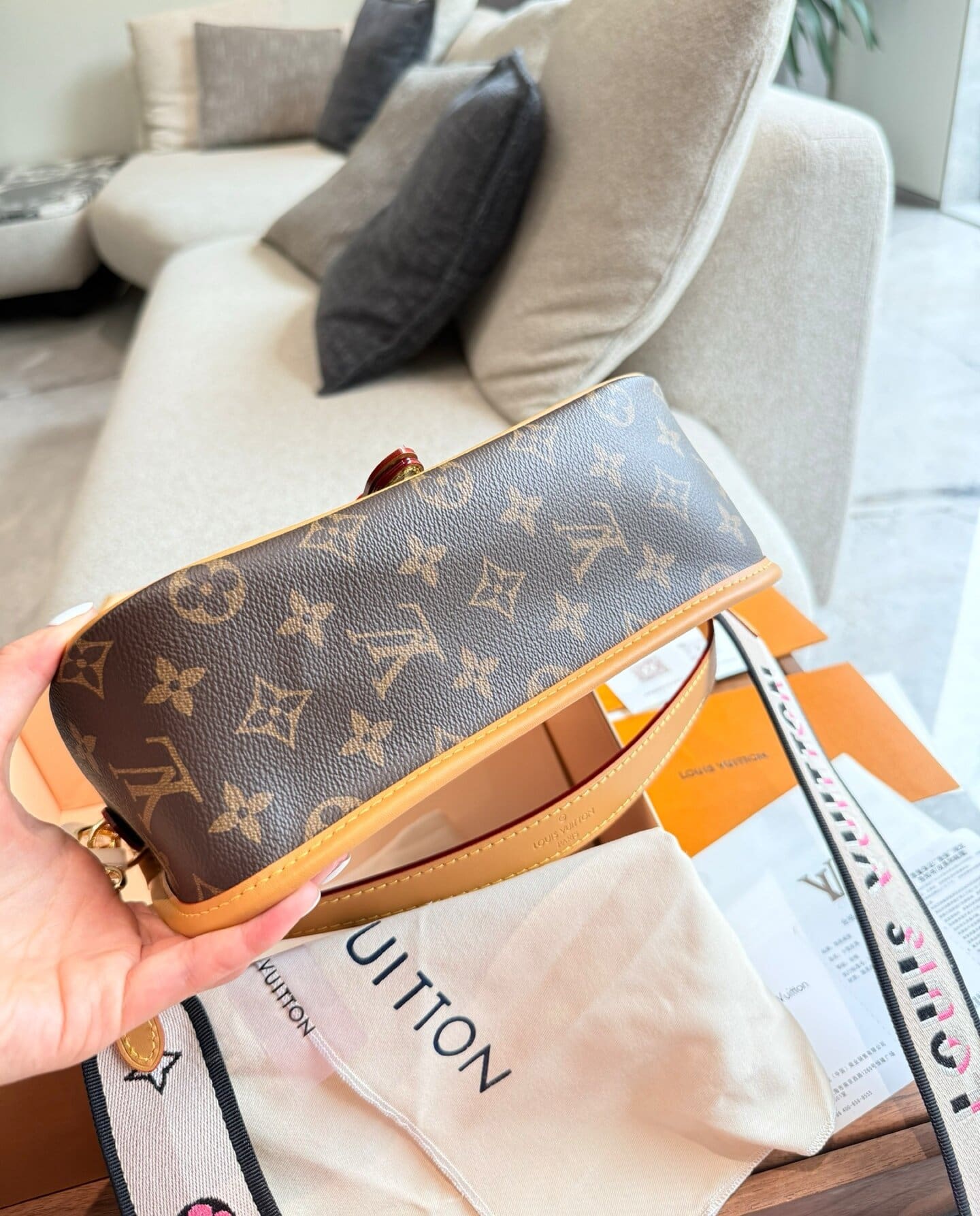 Louis Vuitton M45985 Diane
