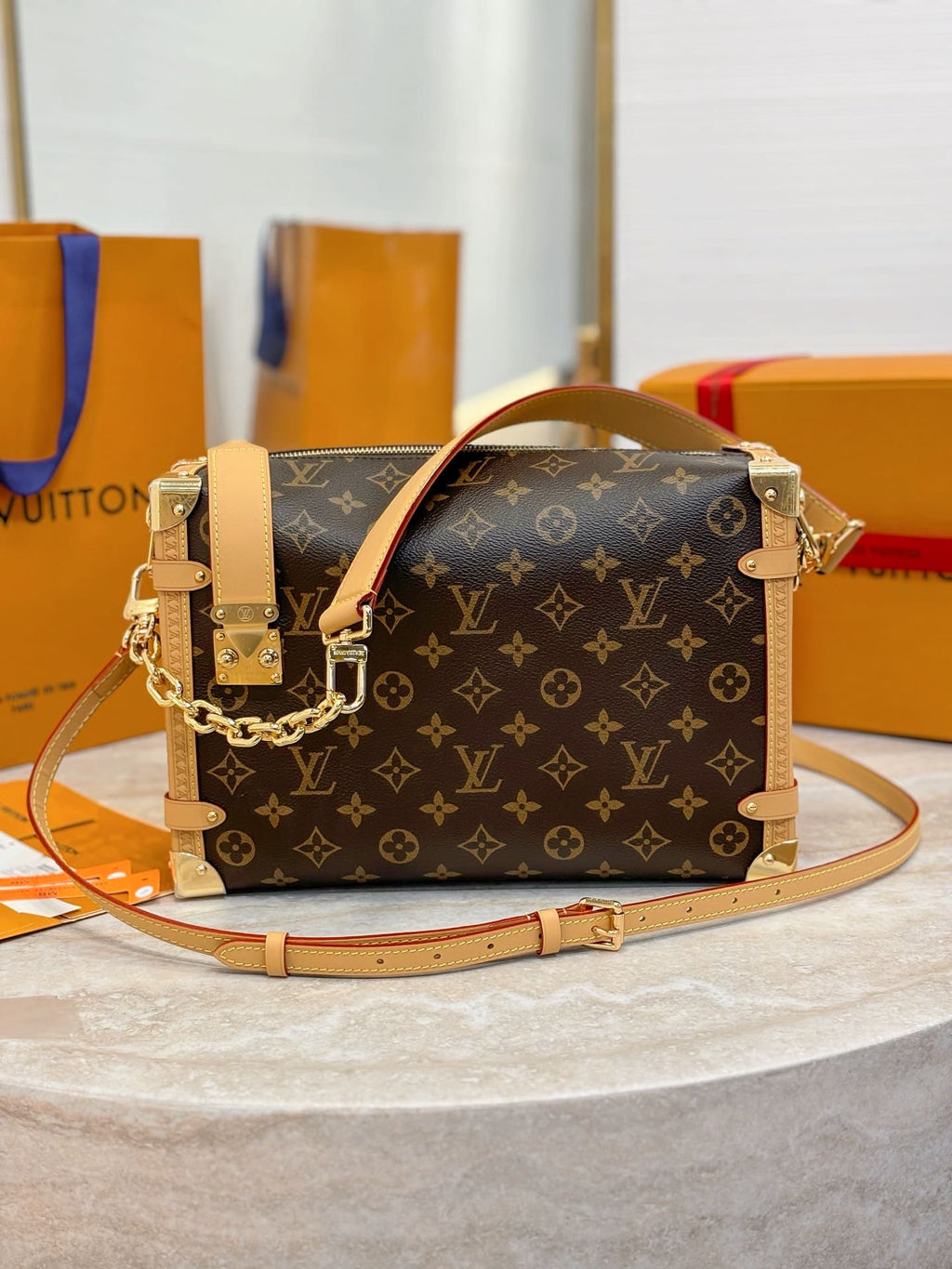 LOUIS VUITTON M14513 Side Trunk GM