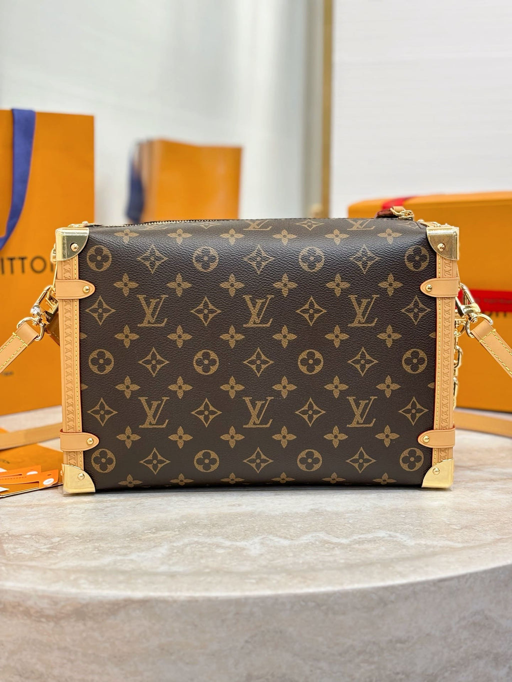 LOUIS VUITTON M14513 Side Trunk GM