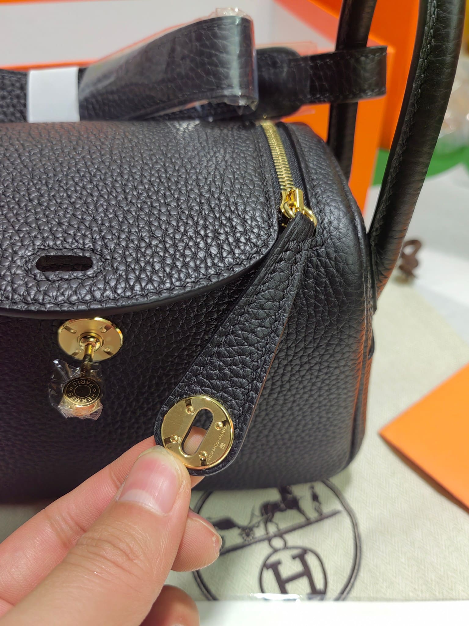 Hermès Mini Lindy Black Clemence Gold Hardware