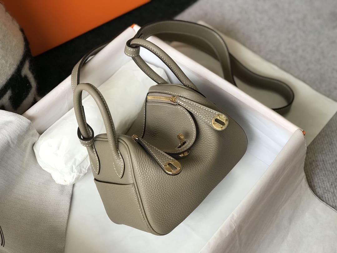 Hermès Mini  Lindy Beton Gold Clemence Gold Hardware