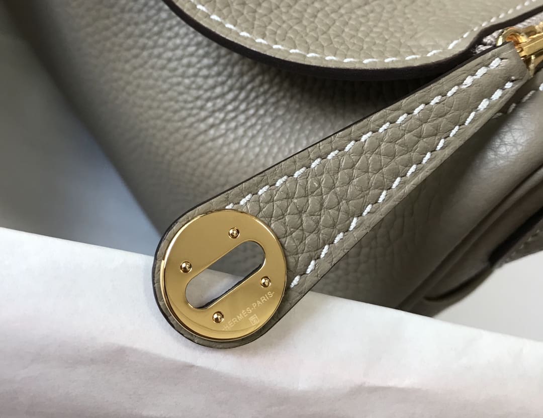 Hermès Mini  Lindy Beton Gold Clemence Gold Hardware