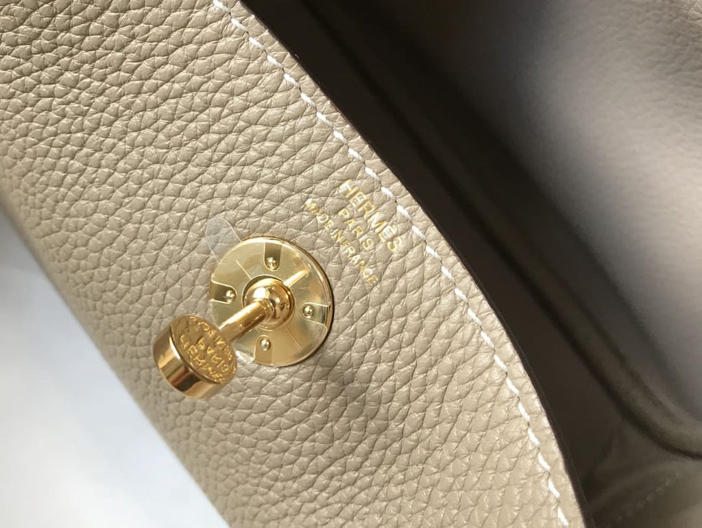 Hermès Mini  Lindy Beton Gold Clemence Gold Hardware