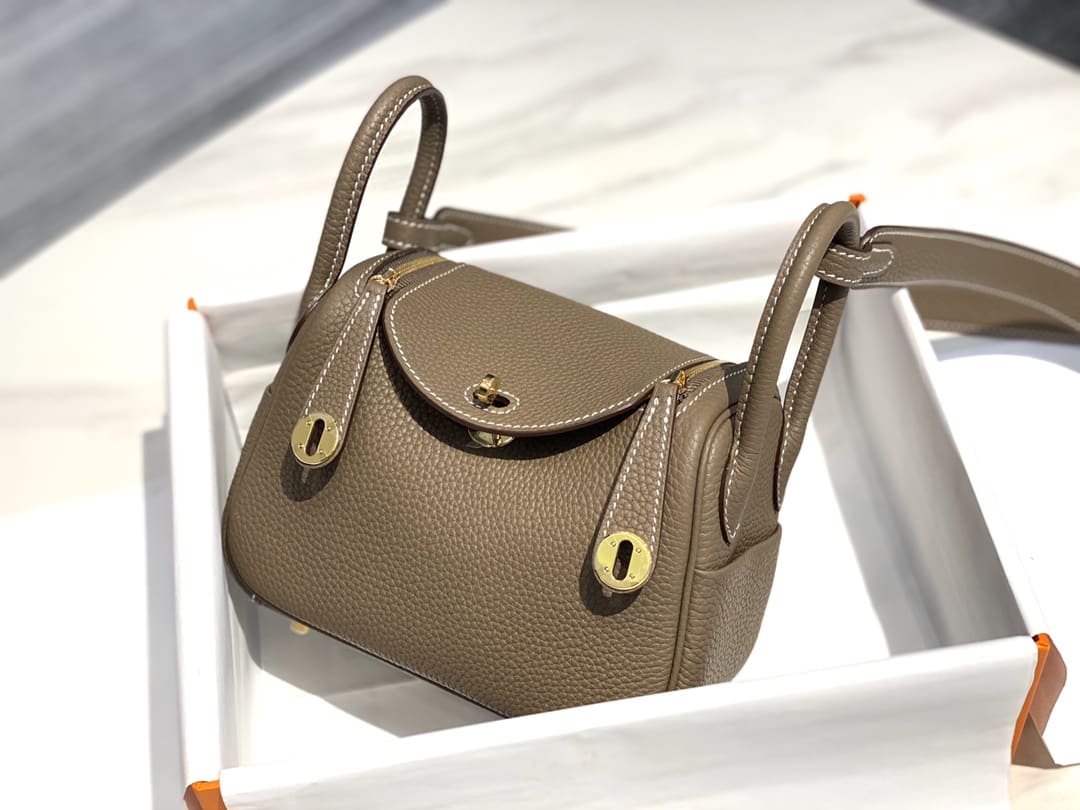 Hermès Mini Lindy Gold Clemence Gold Hardware