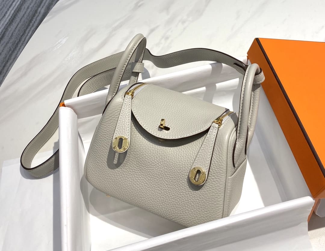 Hermès Mini  Lindy Sauge Gold Clemence Gold Hardware