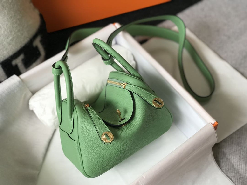 Hermès Mini Lindy Gold Clemence Gold Hardware