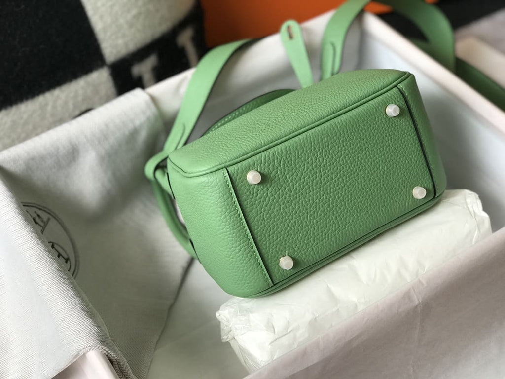 Hermès Mini Lindy Gold Clemence Gold Hardware