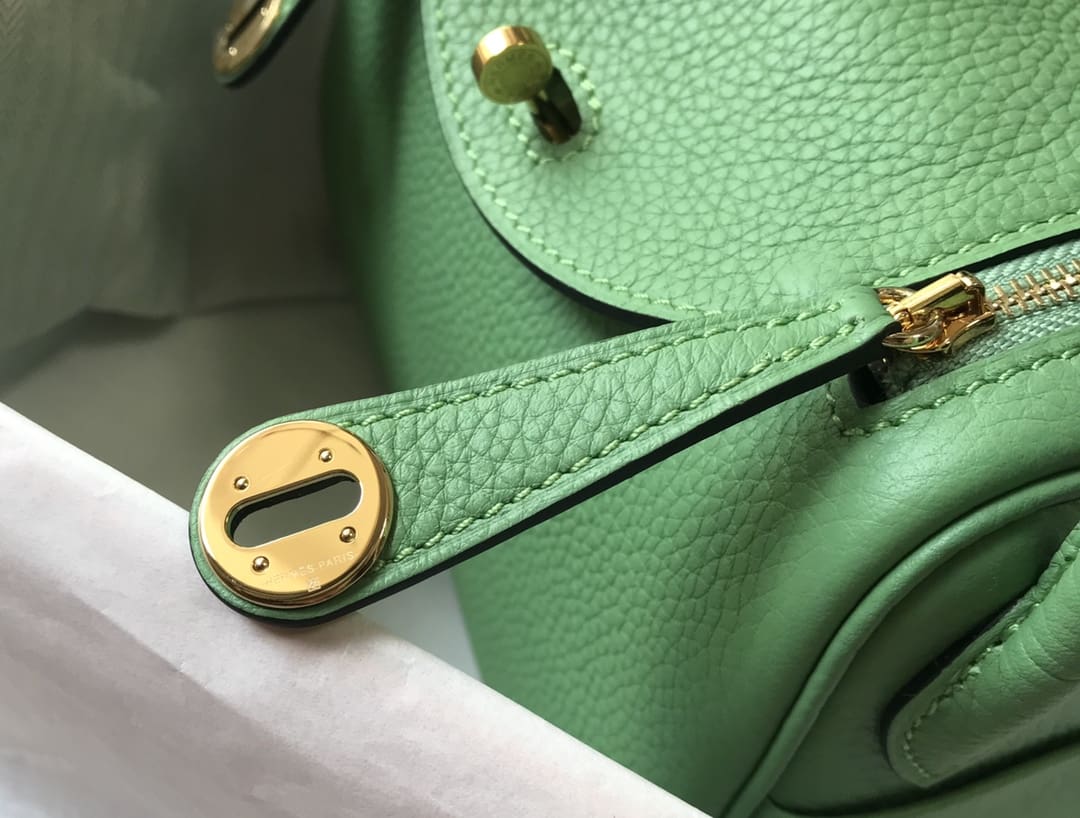 Hermès Mini Lindy Gold Clemence Gold Hardware
