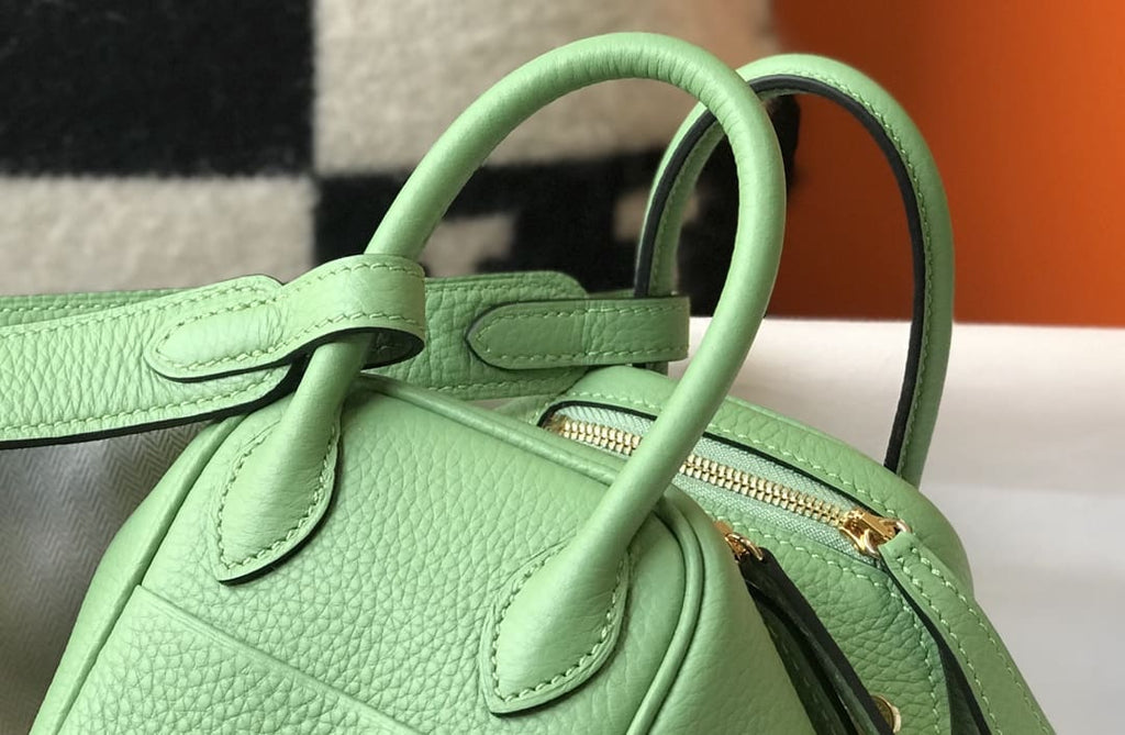 Hermès Mini Lindy Gold Clemence Gold Hardware