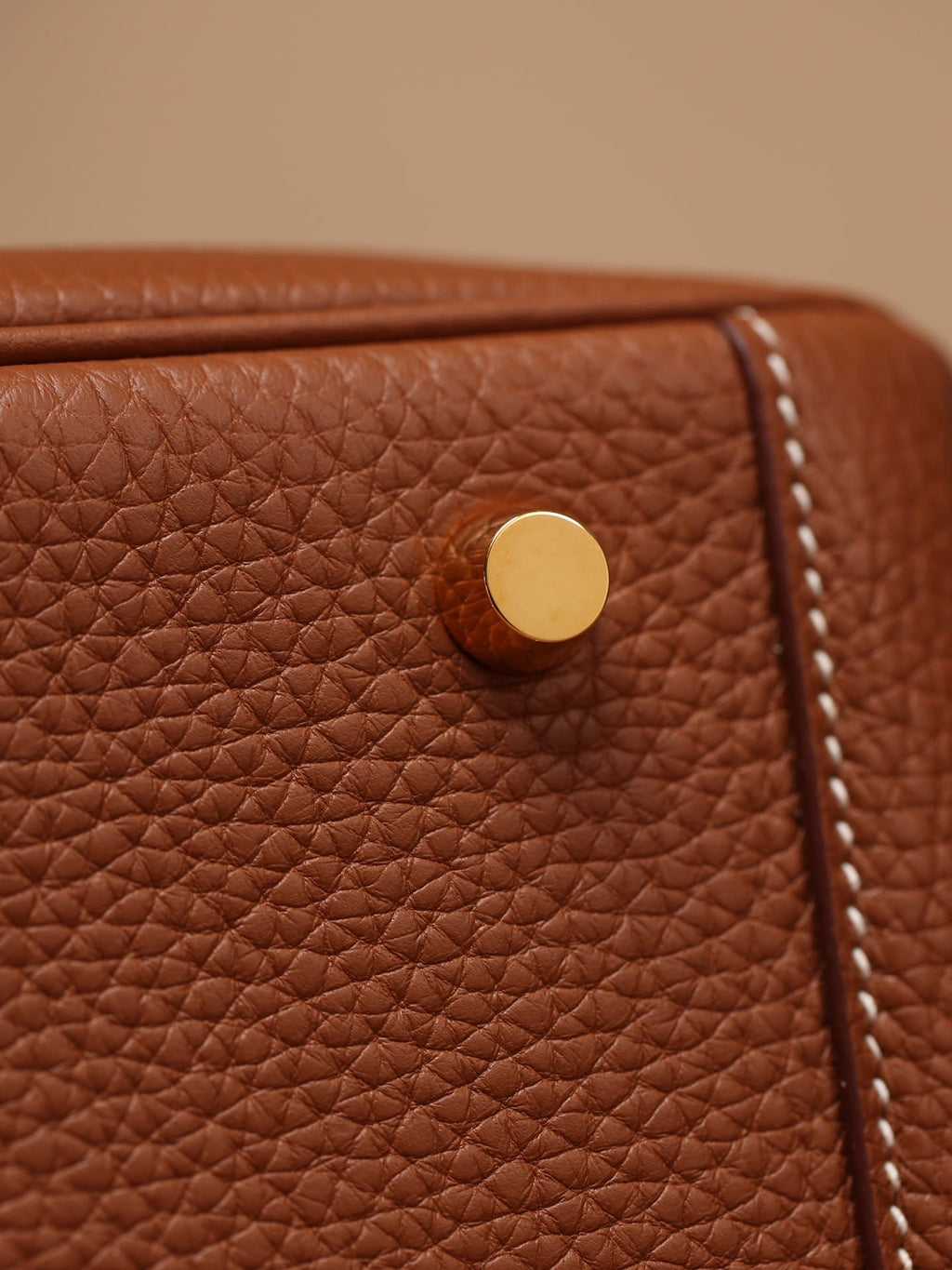 Hermès Lindy 26 Gold Clemence Gold Hardware