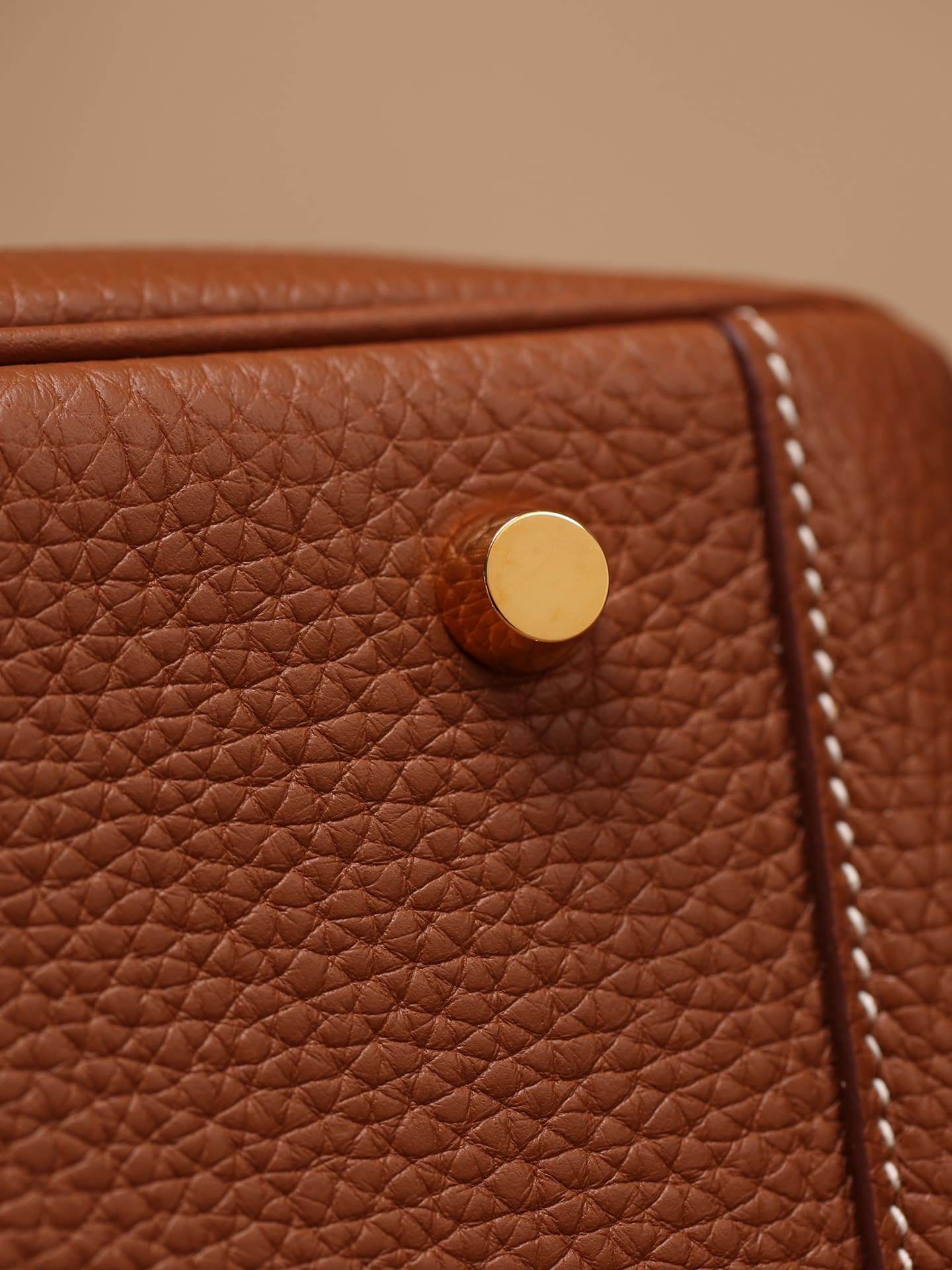 Hermès Lindy 26 Gold Clemence Gold Hardware