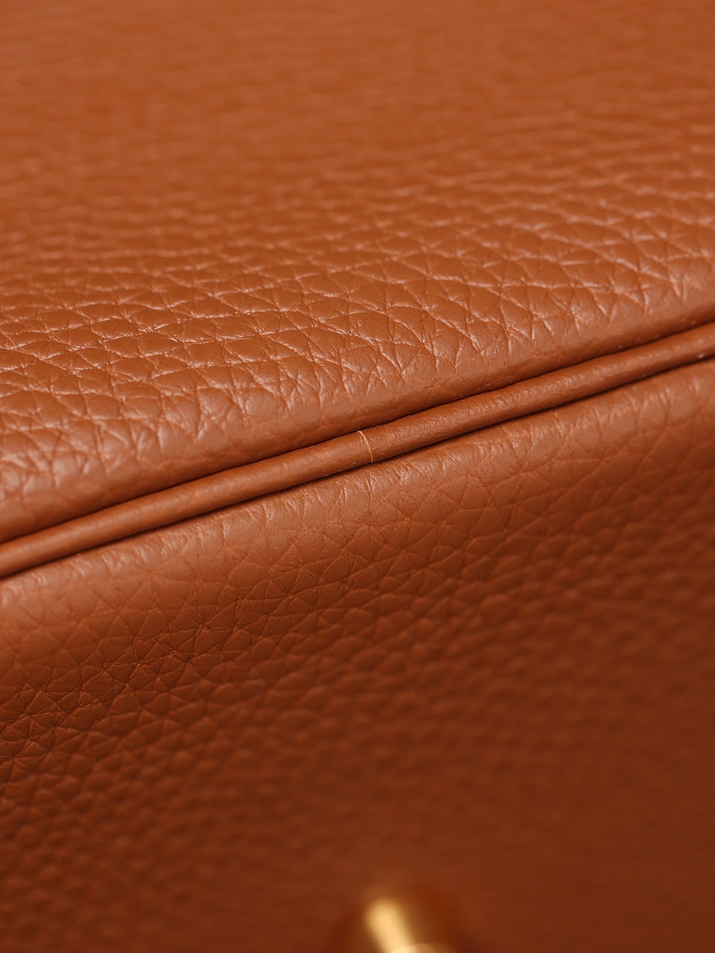 Hermès Lindy 26 Gold Clemence Gold Hardware