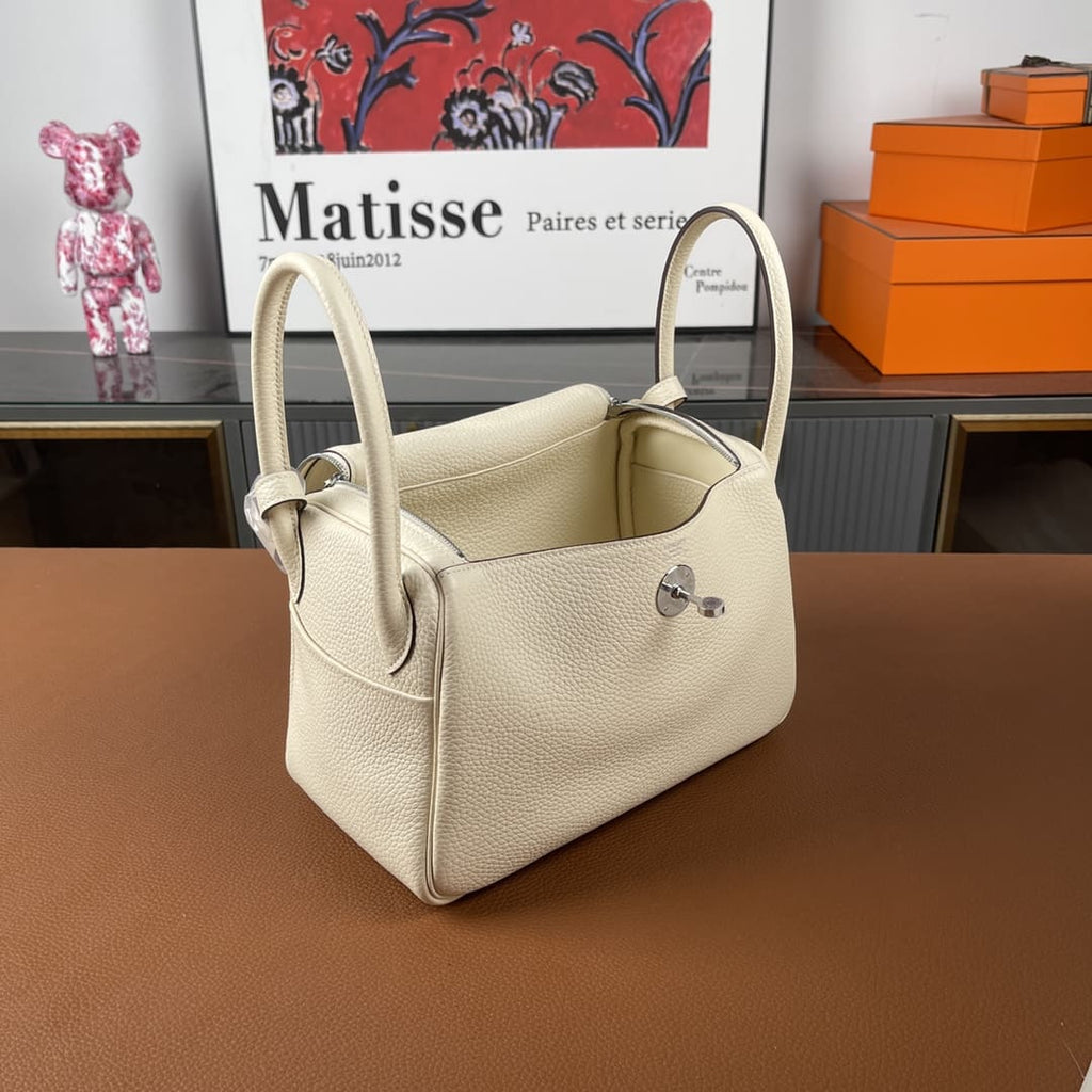 Hermès Lindy 26 Nata Clemence Palladium Hardware