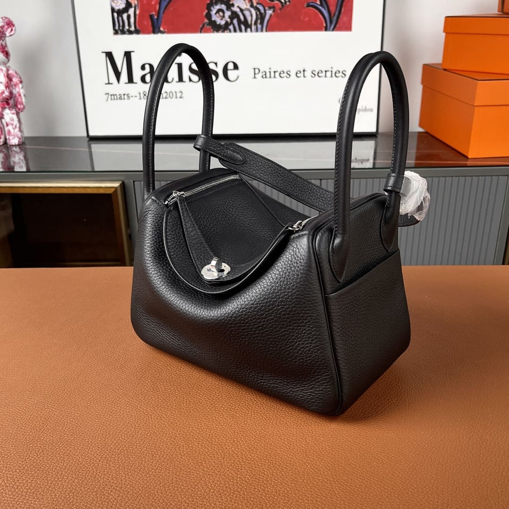 Hermès Lindy 26 Black Clemence Palladium Hardware