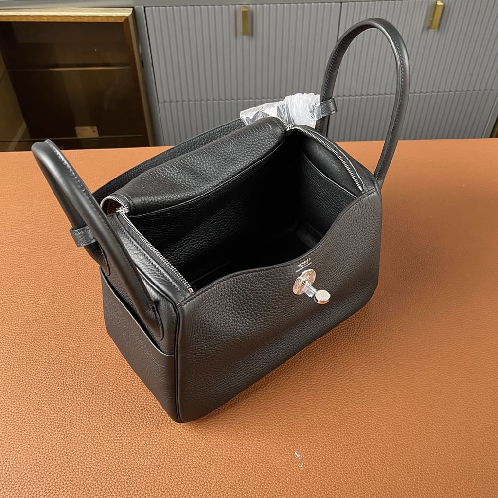 Hermès Lindy 26 Black Clemence Palladium Hardware