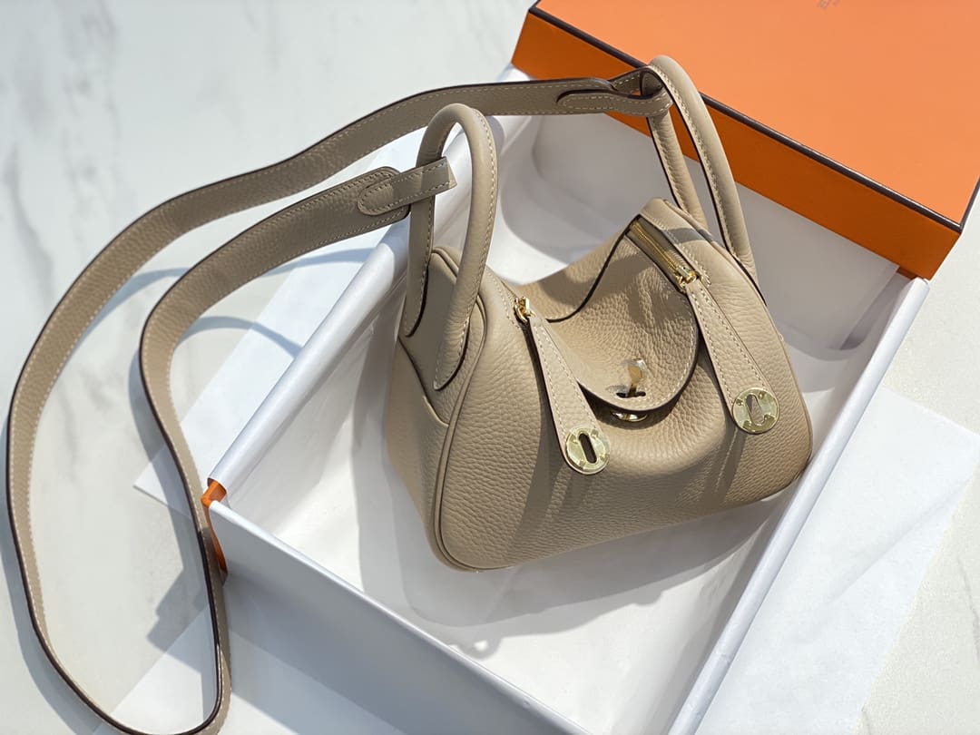 Hermès Mini  Lindy Trench Gold Clemence Gold Hardware