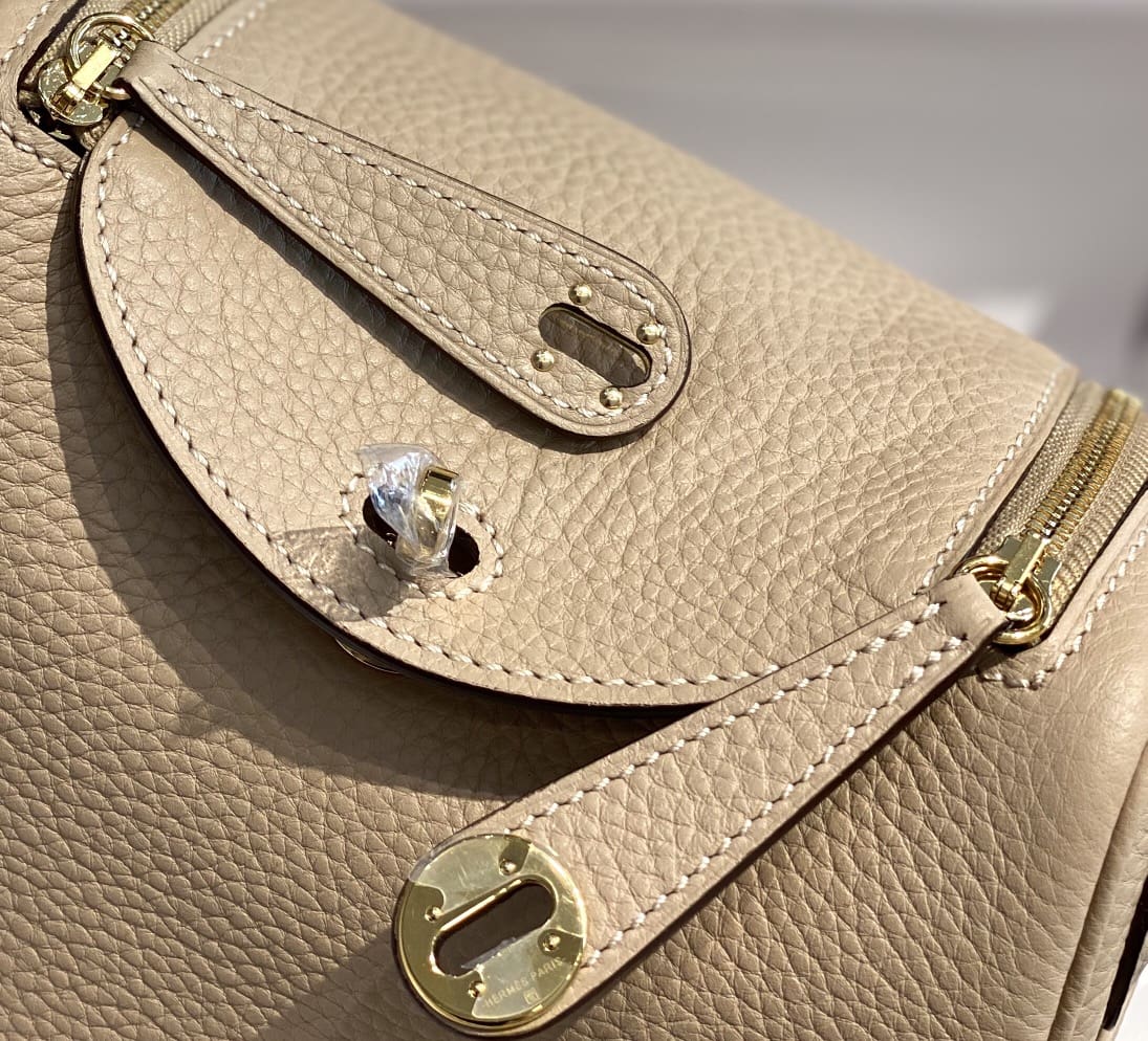 Hermès Mini  Lindy Trench Gold Clemence Gold Hardware