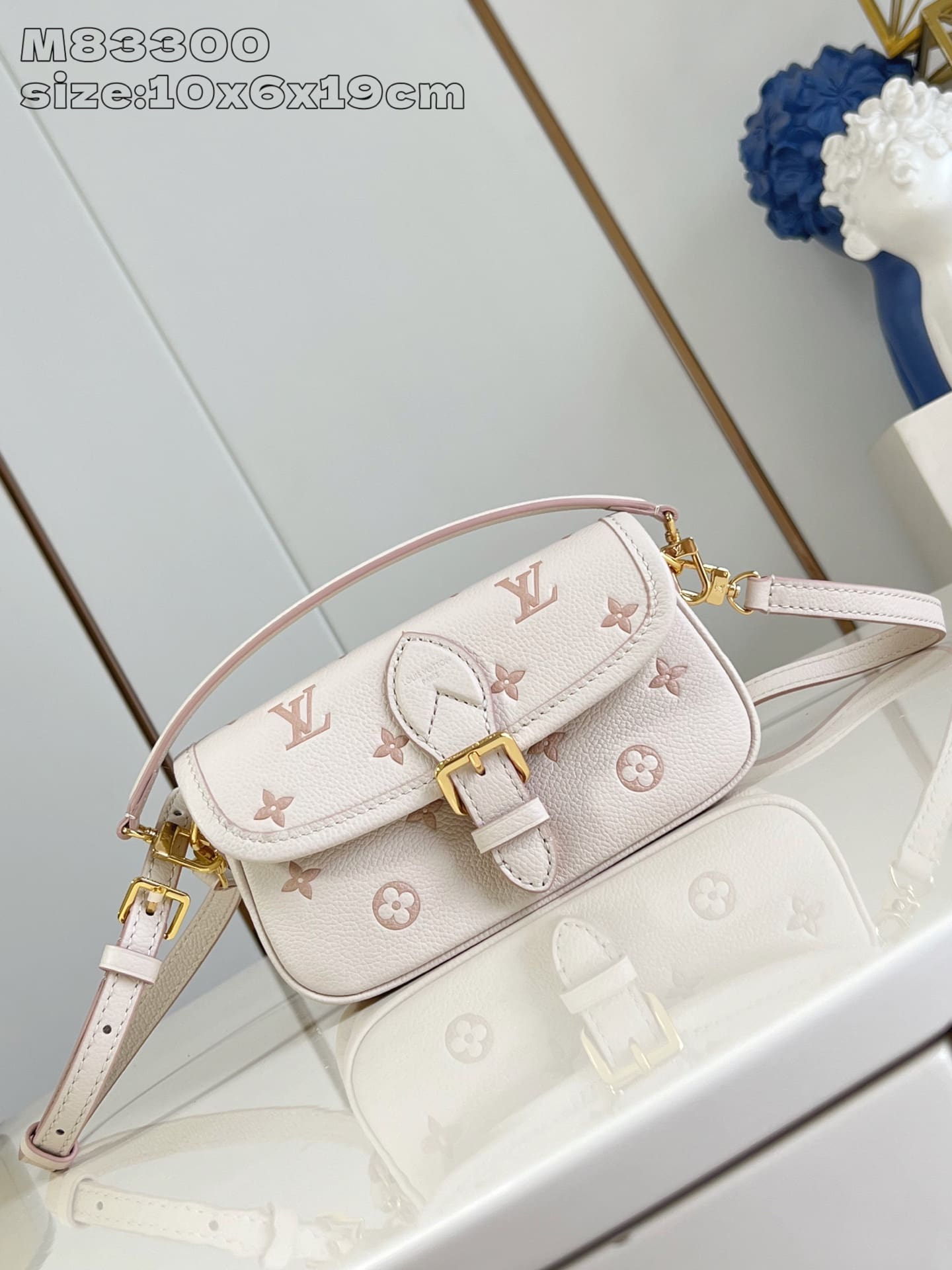 Louis Vuitton M13642 Nano Diane