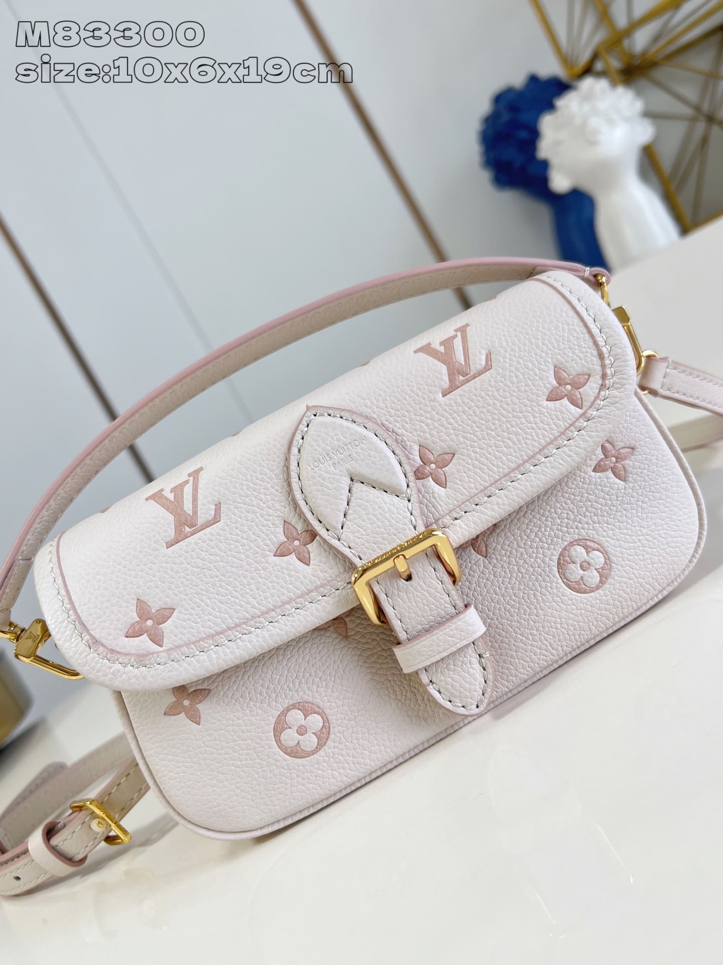 Louis Vuitton M13642 Nano Diane
