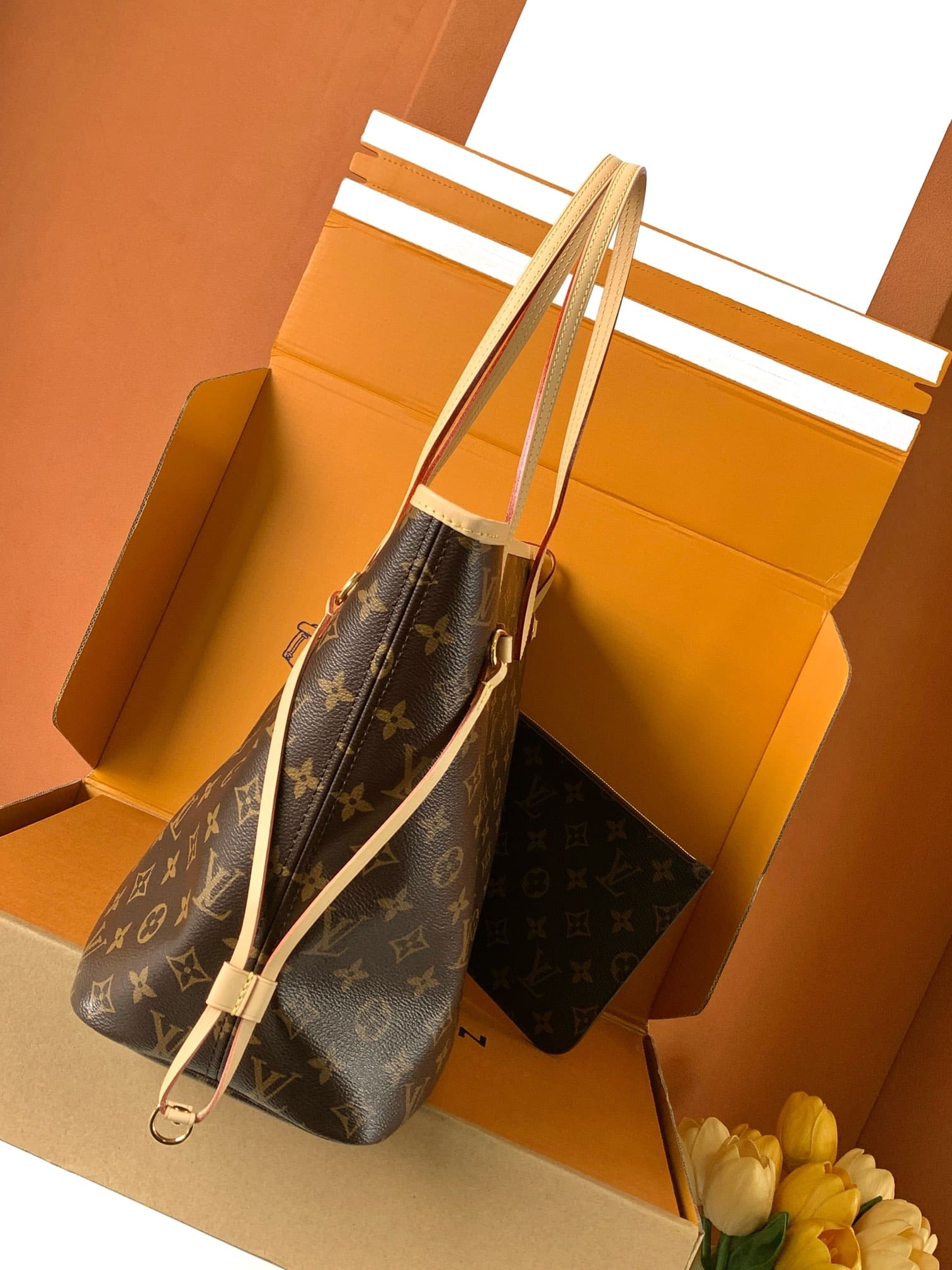 Louis Vuitton M40995 Neverfull MM Tote