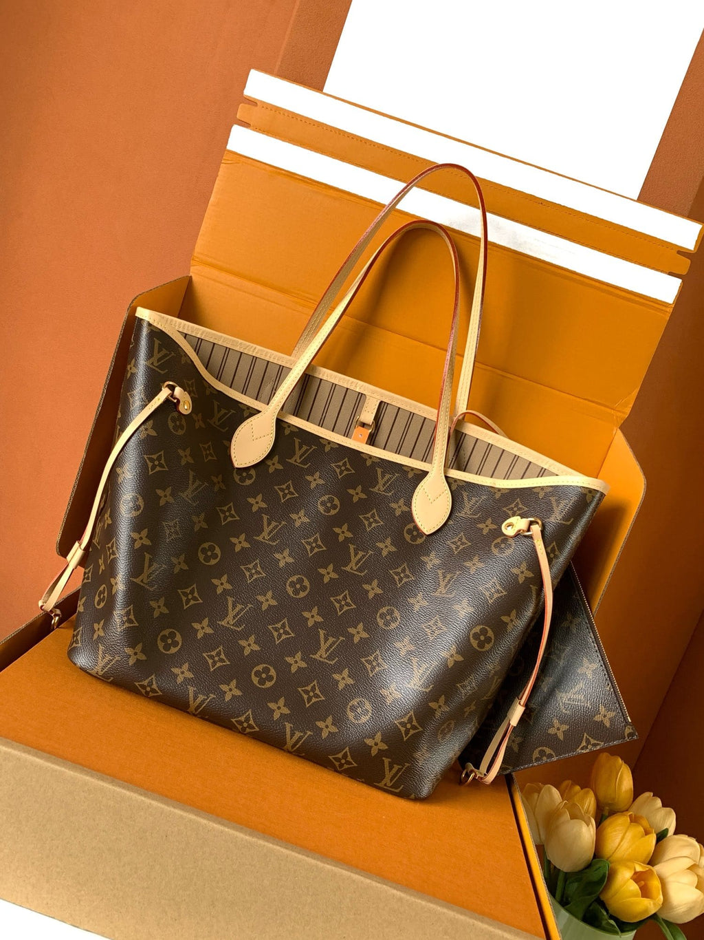 Louis Vuitton M40995 Neverfull MM Tote